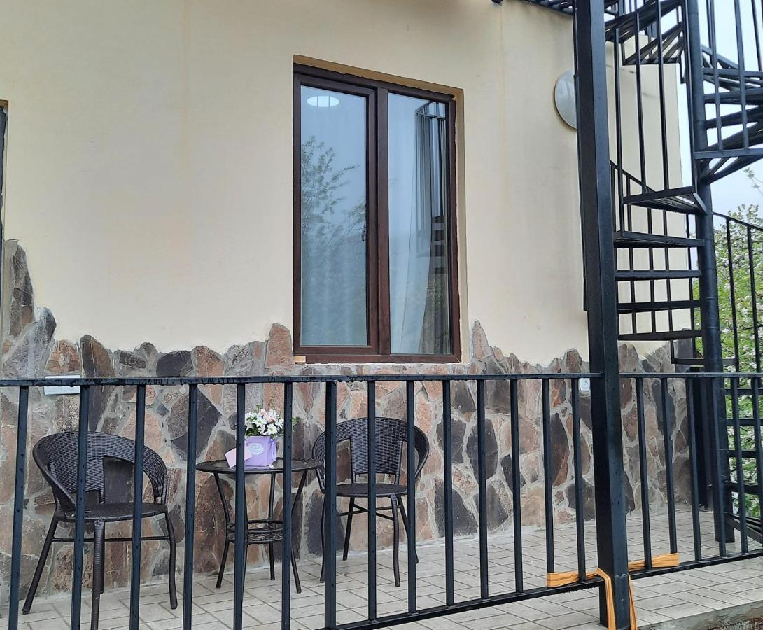 Guest House Bochora Borjomi Eksteriør bilde
